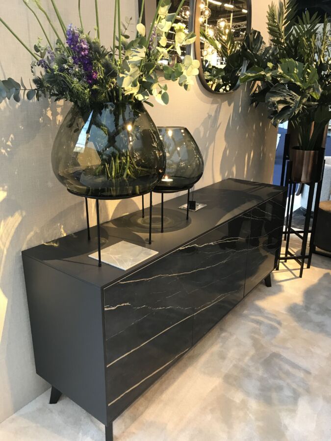 Décoration élégante pour meubles